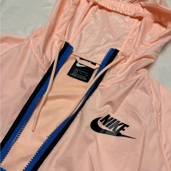 Nike Pink and Blue Windbreaker - Picture 3 of 3